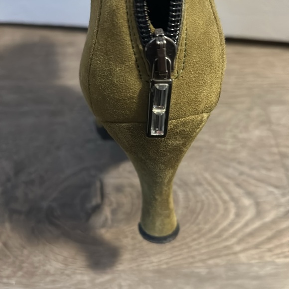 Women’s Aquatalia Suede Boots (US Size 9) - Picture 5 of 5